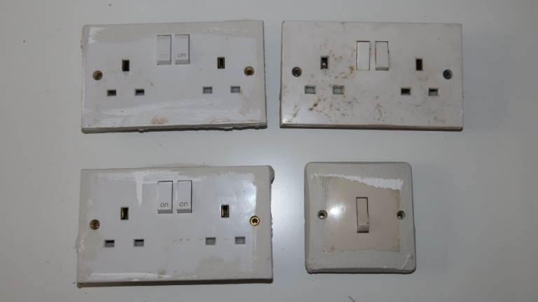 USED x3 Plug Sockets Light Switch Working and Tested