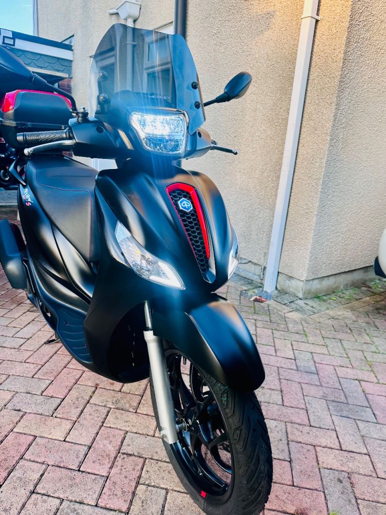 Piaggio, MEDLEY 125 (cc) Like New
