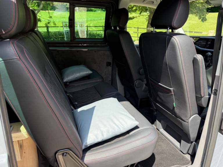 VW Transporter T32 Kombi 204 DSG Highline, Huge Spec, Genuine Leighton Van Model