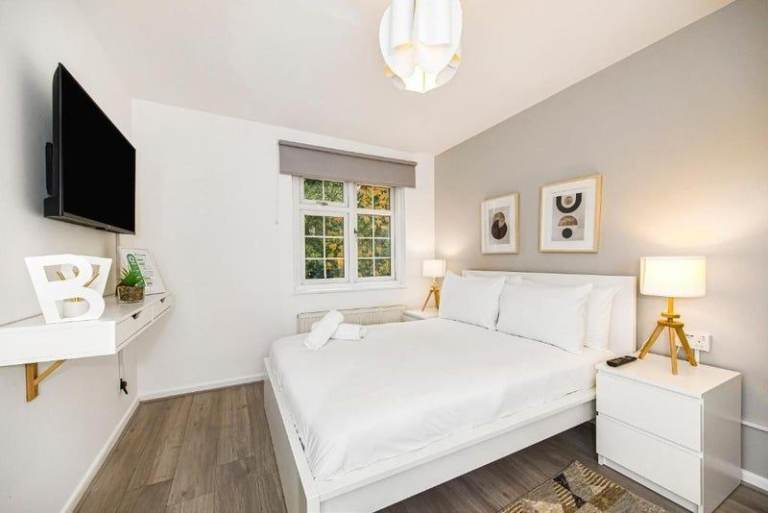 🔥 Double Room E1 4NP | Bills Included | Stepney Green | Near Liverpool Street | £1000 PCM 🔥