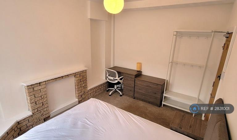 1 bedroom in Meadow Street, Treforest, Pontypridd, CF37 (#2831001)