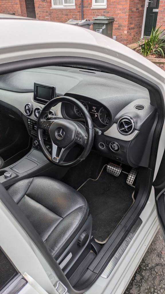 Mercedes-Benz, B CLASS, MPV, 2012, Semi-Auto, 1796 (cc), 5 doors