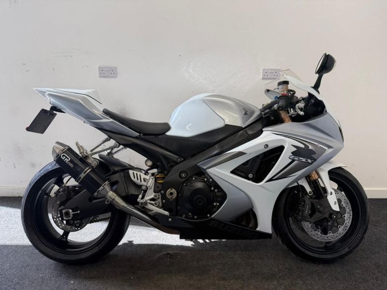 SUZUKI GSXR 1000 ** MOT MARCH 2027 - GR MOTO EXHAUST - TAIL TIDY ** 