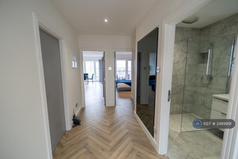 1 bedroom flat in The Mailbox, Birmingham, B1 (1 bed) (#2489991)