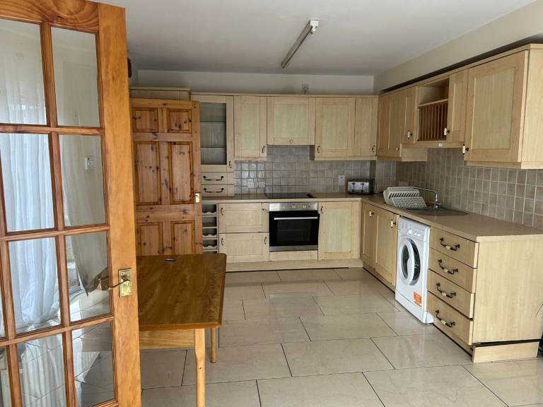 3 bed house to rent in Ashdale Enniskillen.