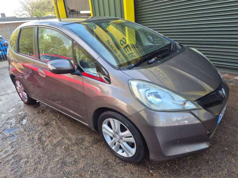  Honda Jazz 1.4 i-VTEC ES Plus 5dr CVT Petrol