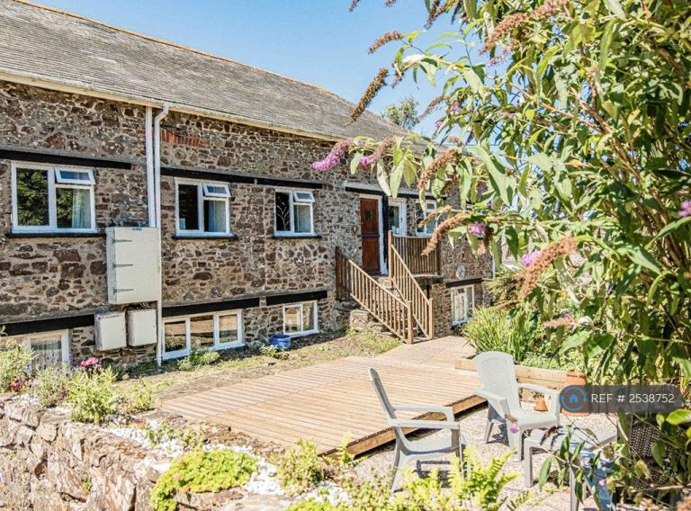 2 bedroom flat in Mead Barn Cottages, Welcombe, Bideford, EX39 (2 bed) (#2538752)