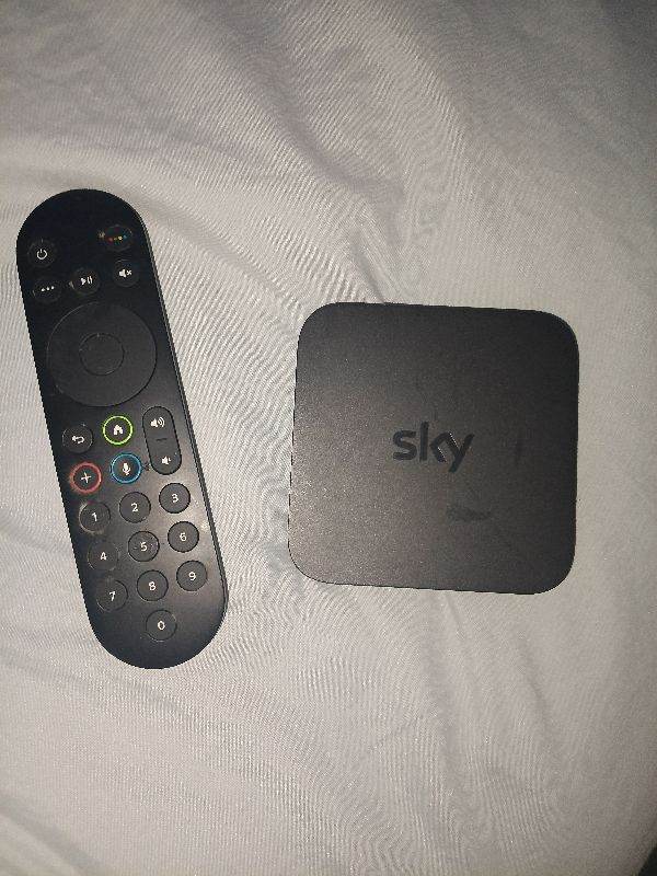 Smart Tv boxes and BT, EE, Virgin & Sky router/extender. 