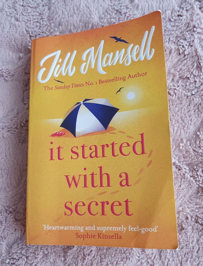 It's Started with a Secret by Jill Mansell 