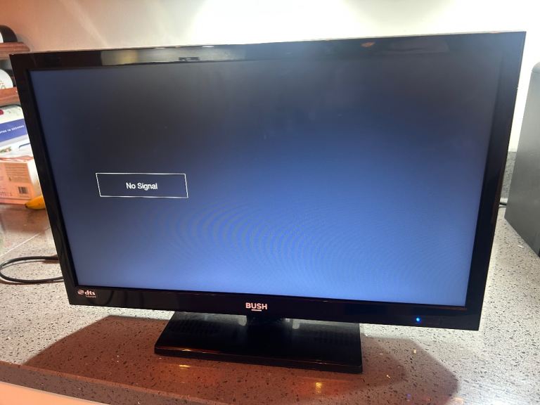 image for TV 18 inch HD LED