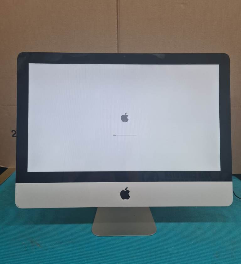 Apple iMac All-In-One  21.5 inch  Core i5-mid  2011-2.52GHz 8GB RAM 500 GB HDD O/S HIGHER SEIRA