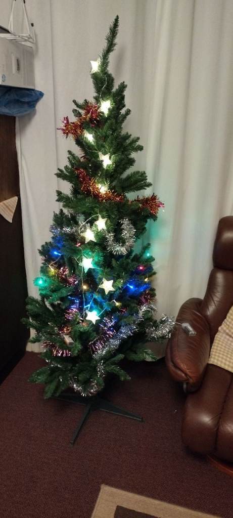 Christmas tree 6 foot