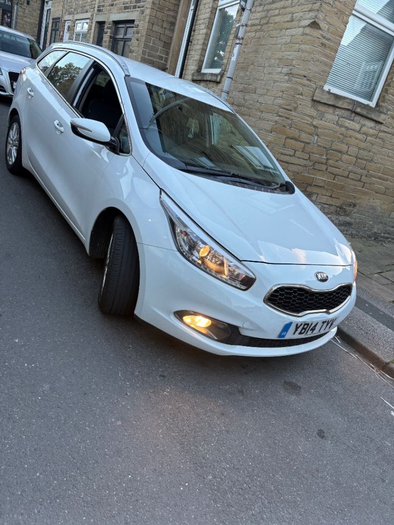 Kia, CEED, Estate, 2014, Manual, 1582 (cc), 5 doors