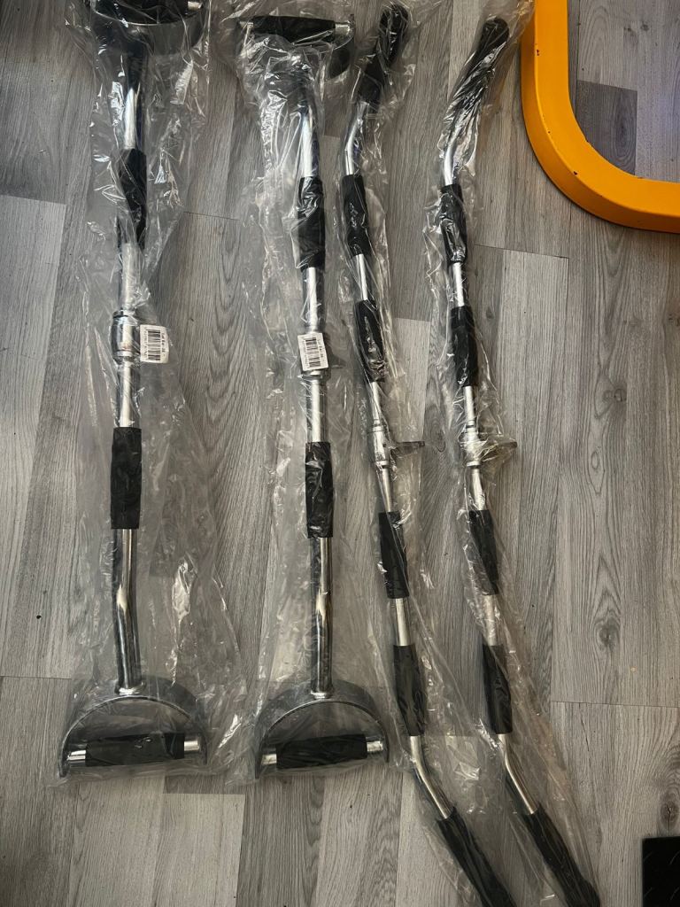 Lat  pulley cable attachment for weights machine 