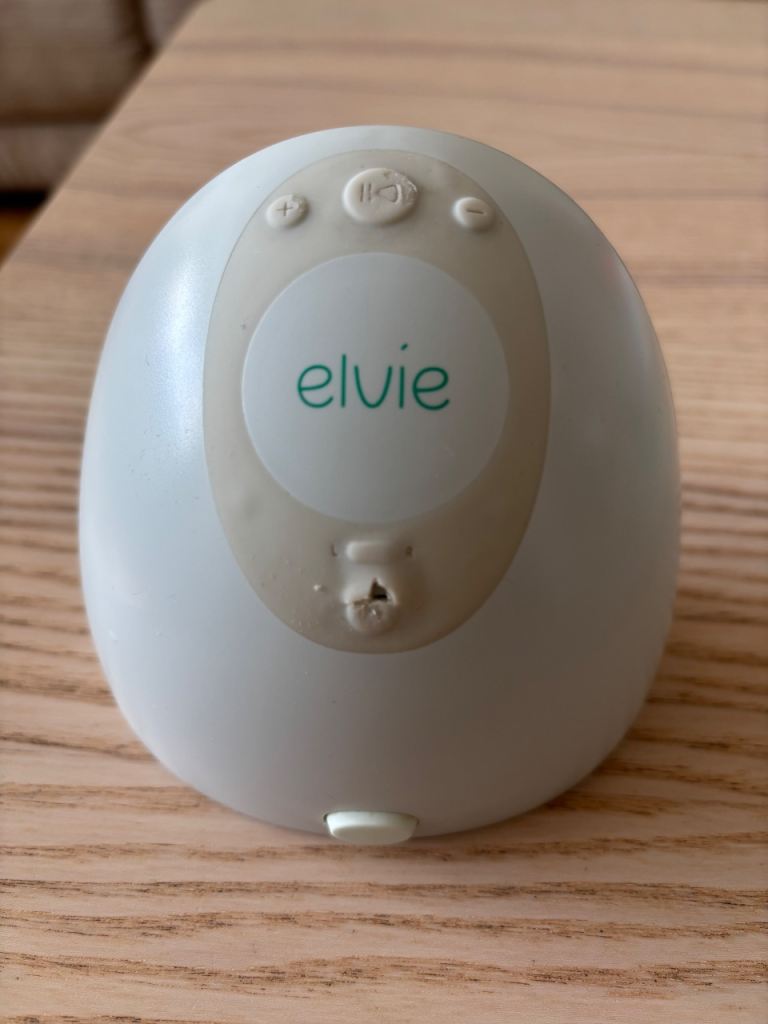 Elvie breast pump and accessories 