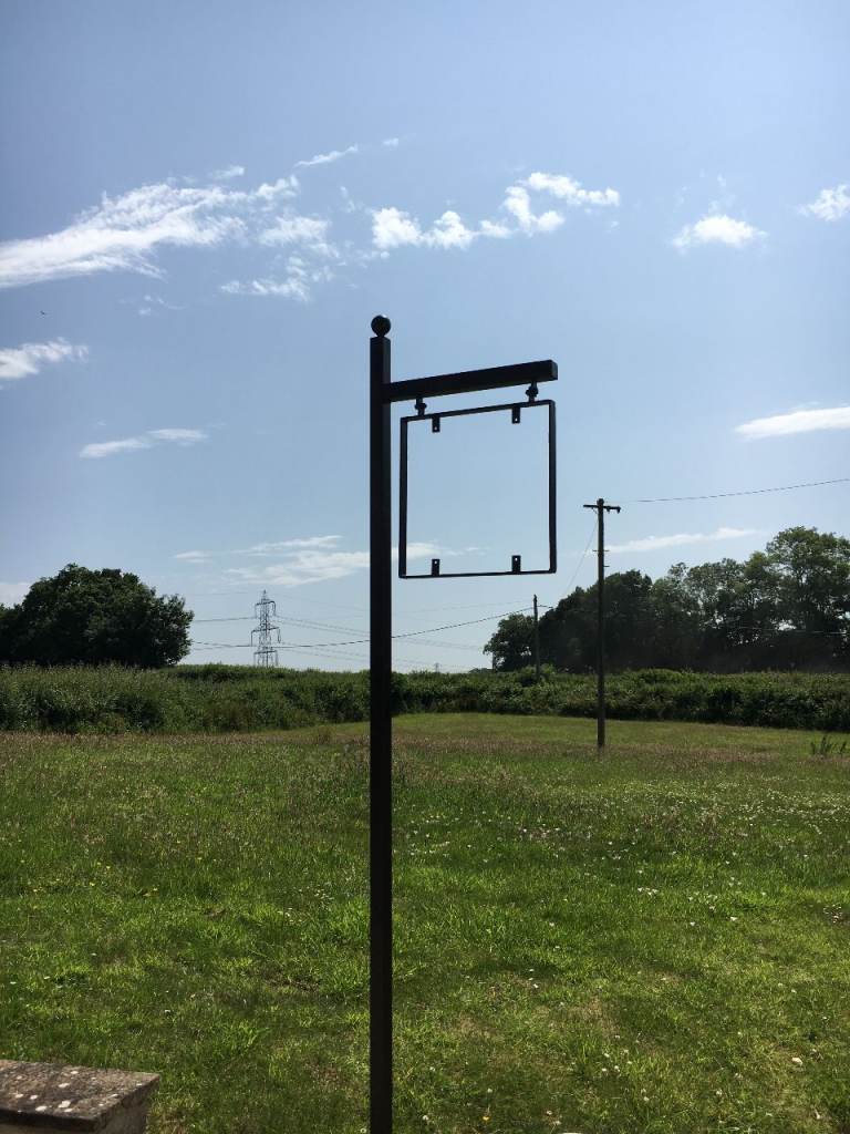 HOME /BUSINESS, METAL NAME / SIGN POST