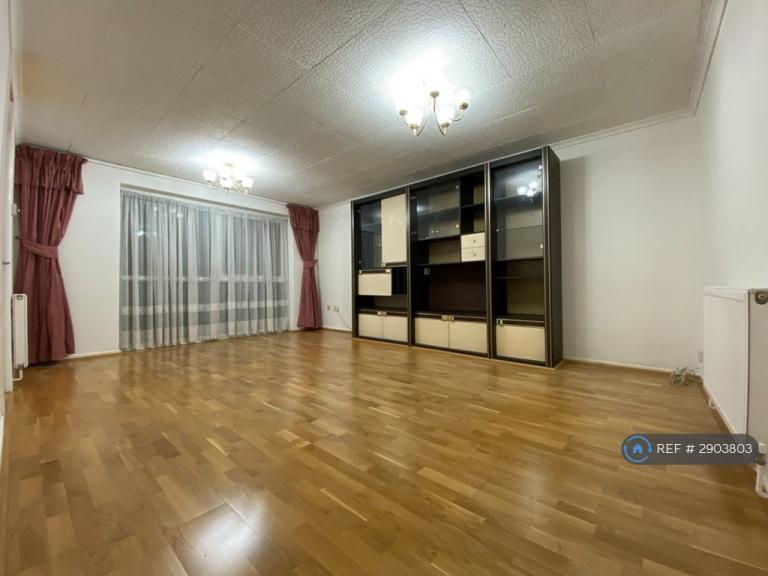 2 bedroom flat in Jasmine Gardens, Harrow, HA2 (2 bed) (#2903803)