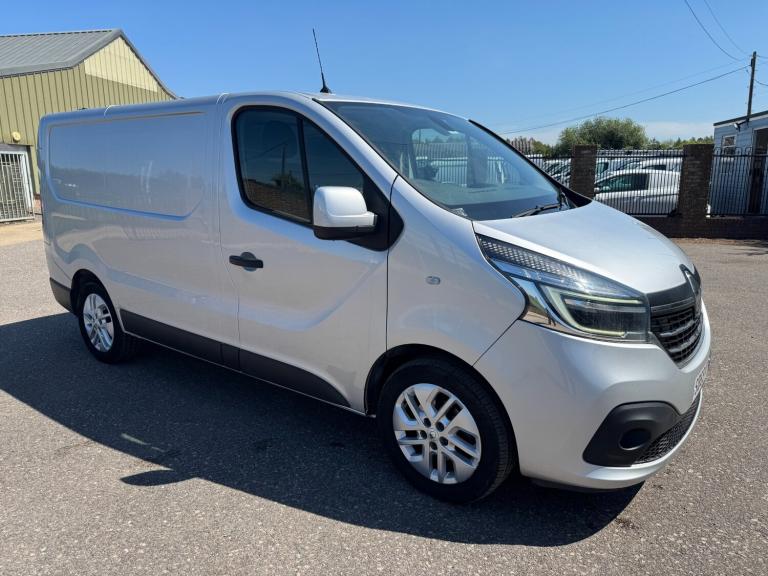 2019 Renault Trafic SL28 ENERGY dCi 120 Sport Nav Van MET SILVER SWB PANEL VAN Diesel Manual