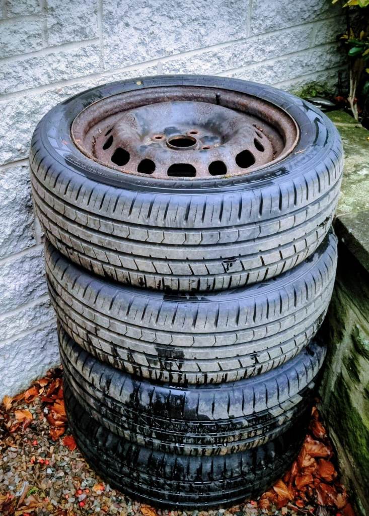 Nearly new tyres 4 x 185/55VR15