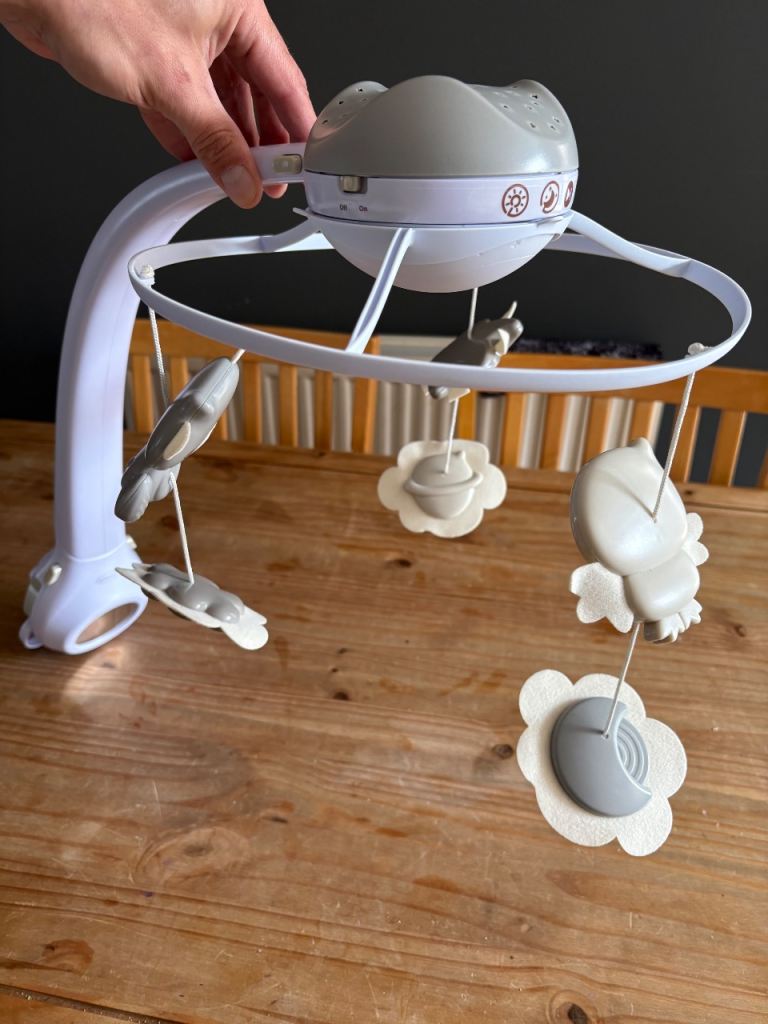 Cot baby mobile musical