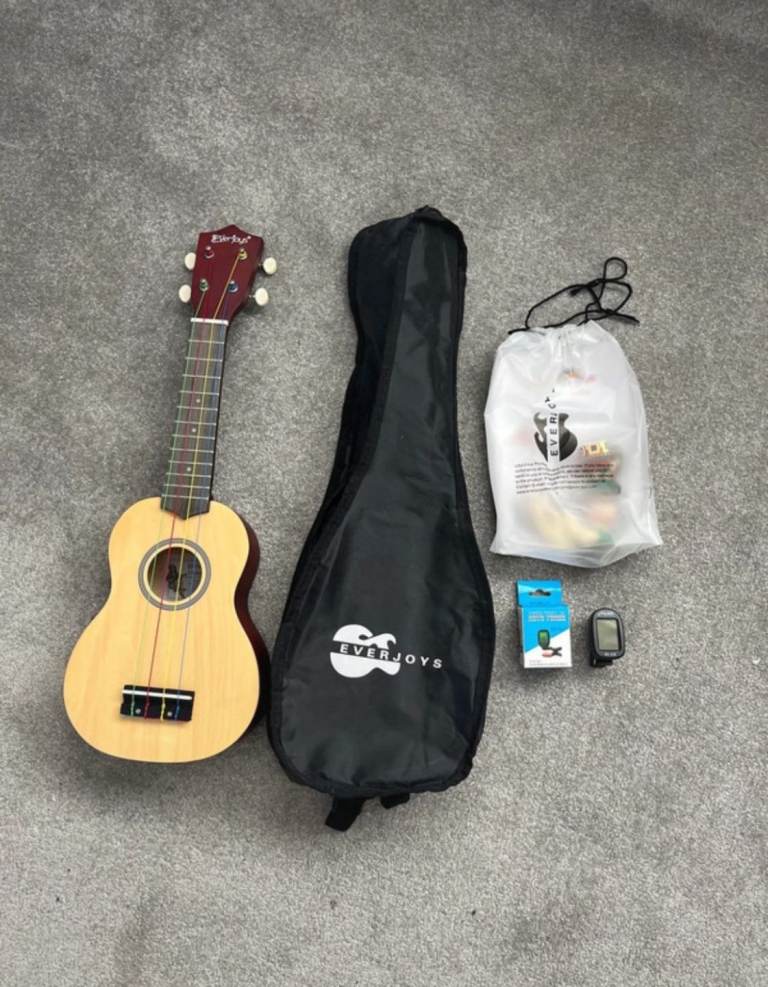 Everjoys ukulele bundle