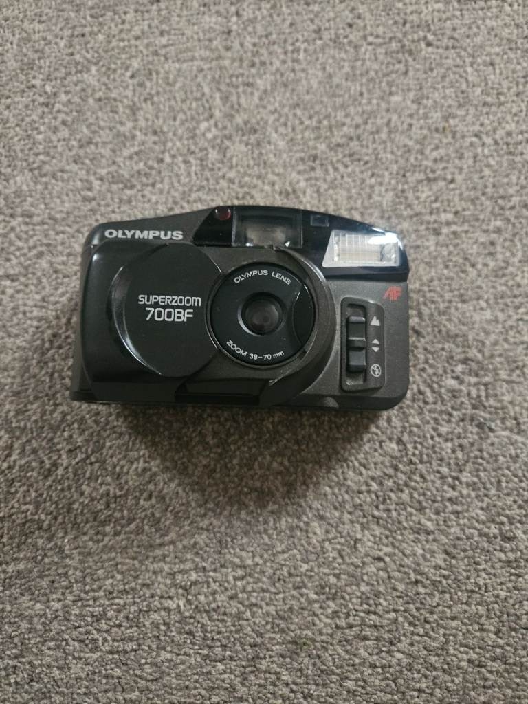 olypus super zoom 700bf camera