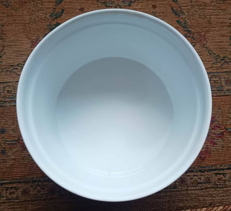 Royal Worcester Evesham Gold Souffle Dish 16cm Diameter