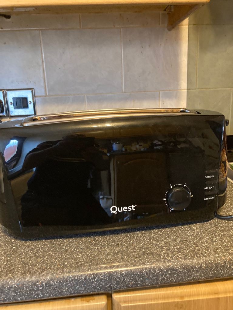 For sale 4 slice toaster 