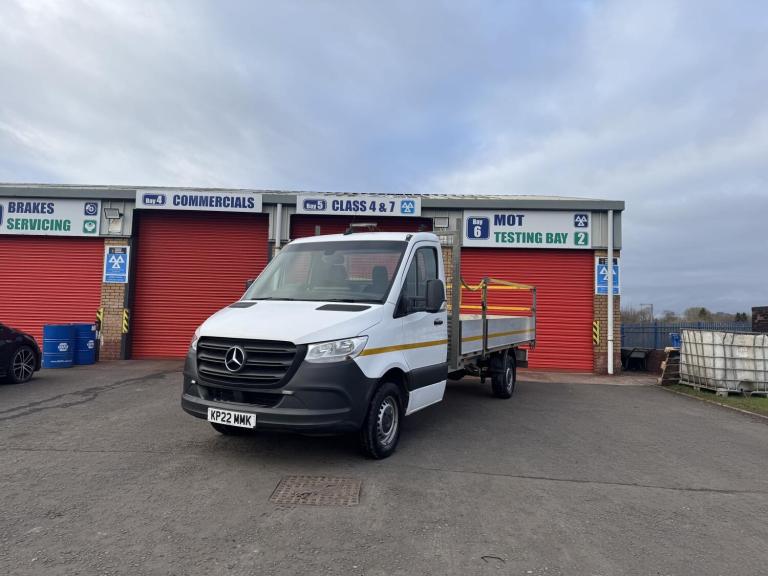 2022 Mercedes-Benz Sprinter 3.5t Progressive Chassis Cab CHASSIS CAB DIESEL Manual