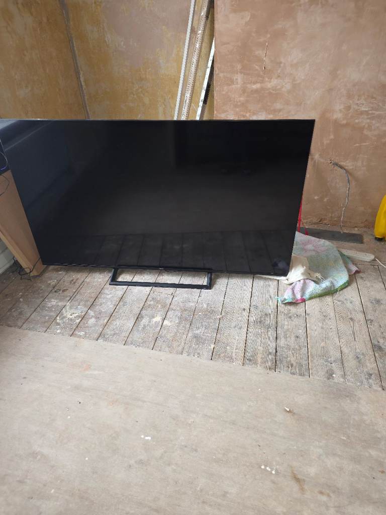 Hisense Smart 4k ultra hd TV with Remote – Good Condition