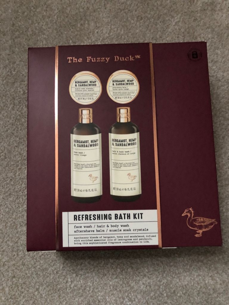 The fuzzy duck refreshing bath kit 