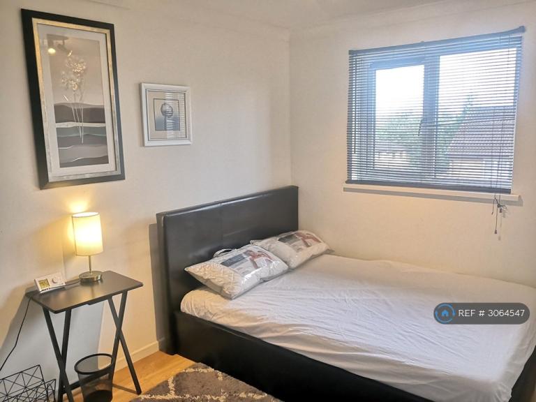 1 bedroom flat in Coverdale, Luton, LU4 (1 bed) (#3064547)