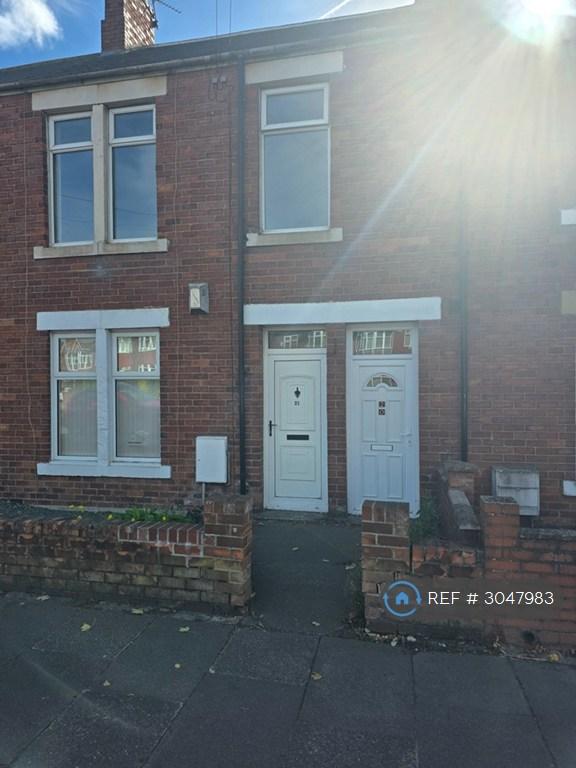 2 bedroom flat in Millbank Crescent, Bedlington, NE22 (2 bed) (#3047983)