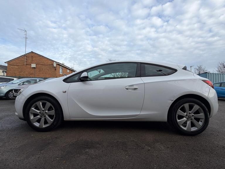 2014 Vauxhall Astra GTC 2.0 CDTi 16V Sport 3dr HATCHBACK DIESEL Manual