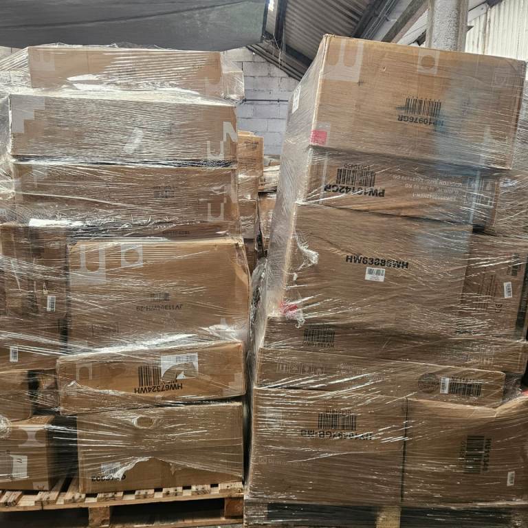 Wholesale job lot pallets AOSOM & COSTWAY 