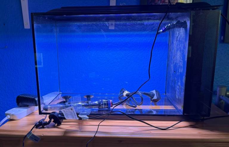 Marine fish tank  fluval sea elvo with Heater and pump– Good Condition