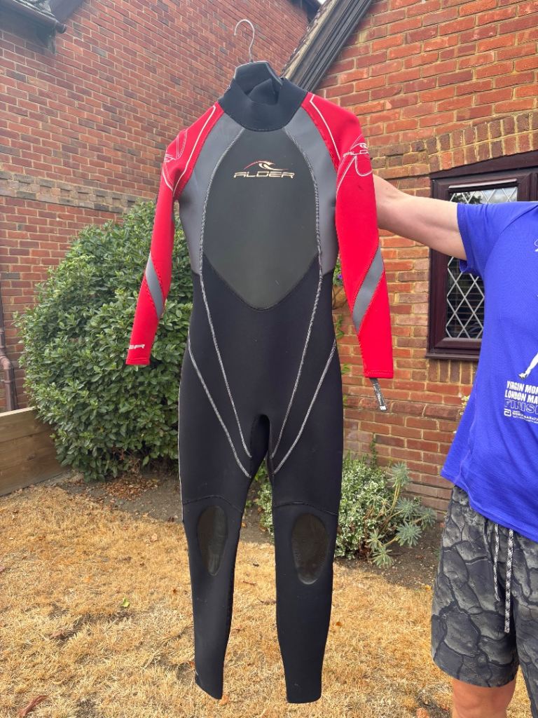 Wetsuit - Men size M 
