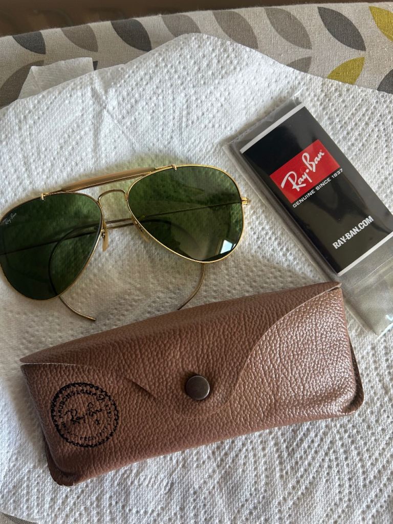 Ray-Ban Aviator Sunglasses - Green Lenses, Gold Frame, Good Condition