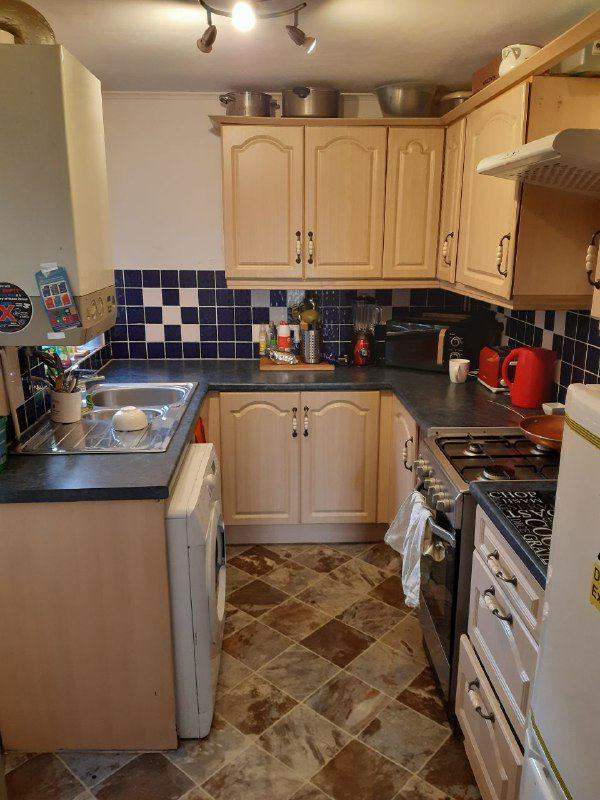 2 rooms available to rent - central Derby immediately
