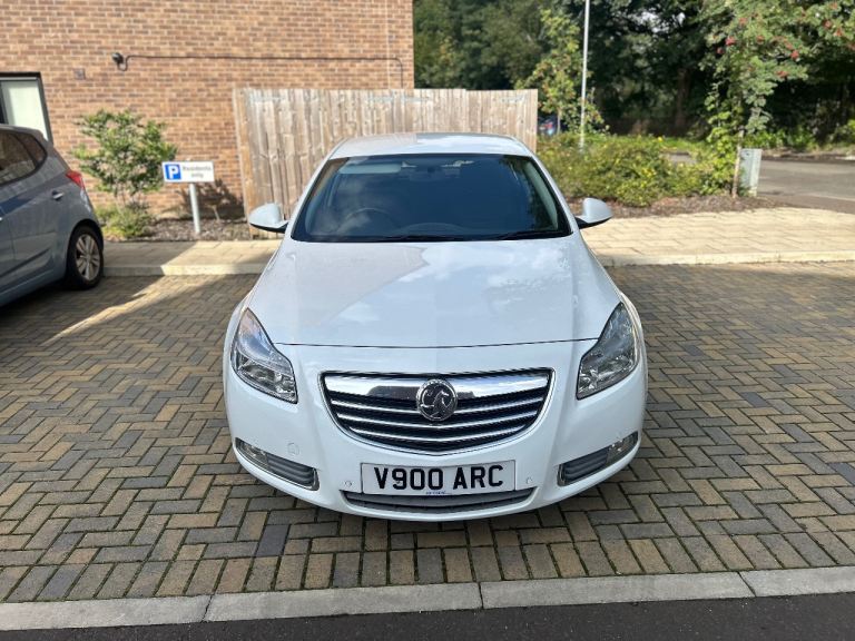 Automatic Vauxhall, INSIGNIA, Hatchback, 2012, Other, 1956 (cc), 5 doors