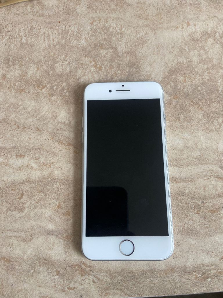 iPhone 7 silver 32gb unlocked