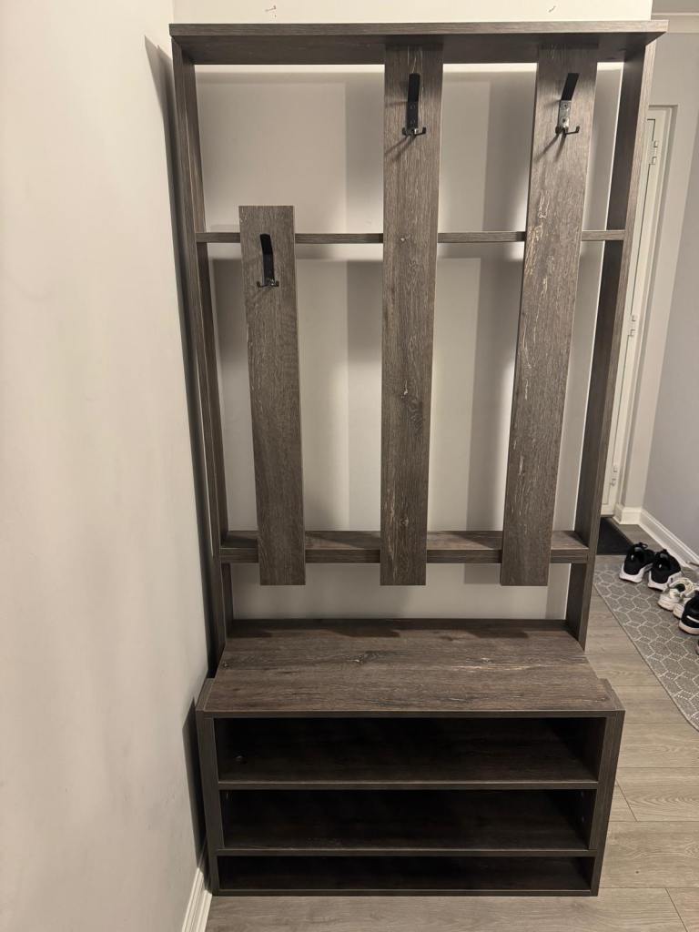 Coat stand / shoe store very good condition