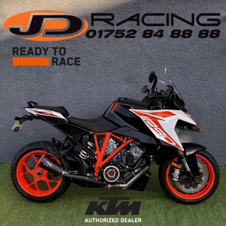 KTM 1290 SUPER DUKE GT