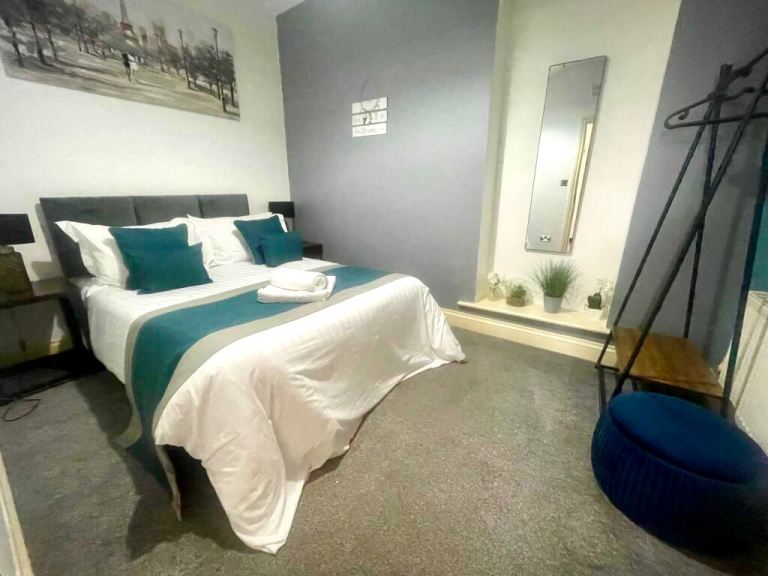 2 Bedroom apartment to rent. 