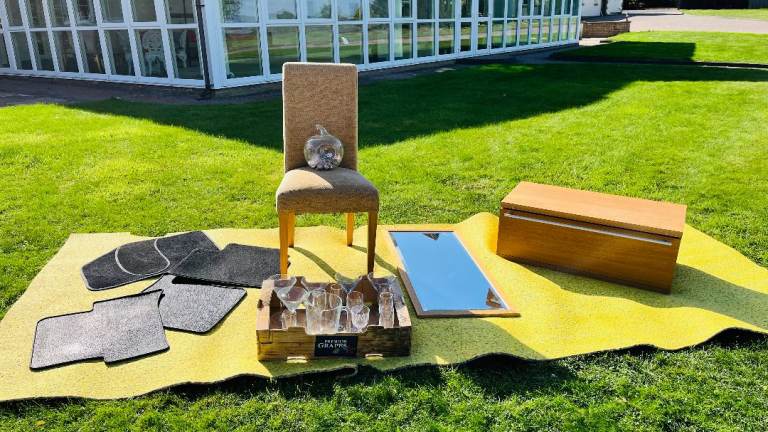 JOB LOT OF HOUSEHOLD ITEMS, CHAIR, MIRROR, GLASSES, STORAGE DRAWER ETC