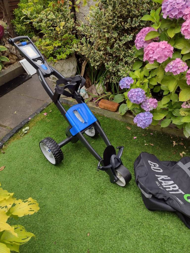 VGC GO KART BLUE ELECTRIC GOLF TROLLEY + BRAND NEW BATTERY AND CHARGER + CARRY BAG 
