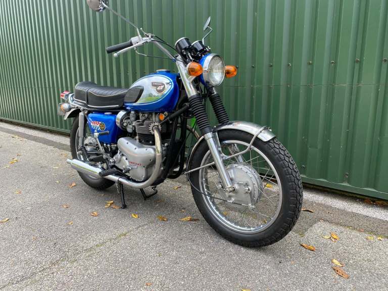 Kawasaki W1 650cc Twin Carb 1970 Blue Fully Restored Ready to Use 