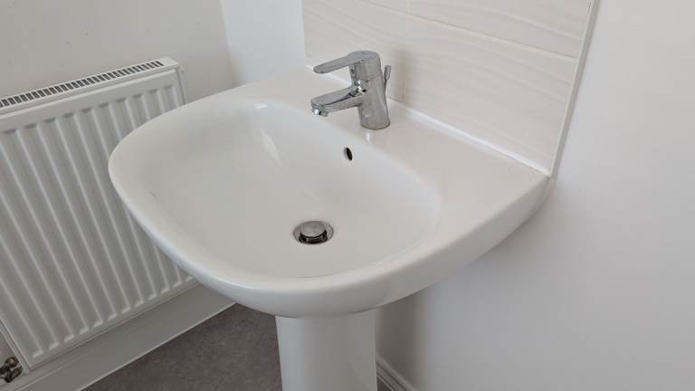  Bathroom Suite - Toilet and Pedestal Basin with Monobloc Mixer Tap