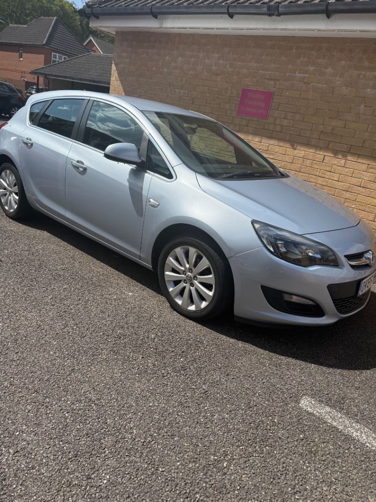 Vauxhall, ASTRA, Hatchback, 2015, Manual, 1598 (cc), 5 doors