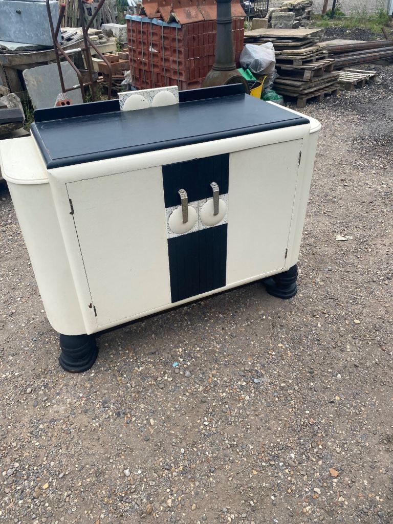 Vintage retro sideboard/cupboard